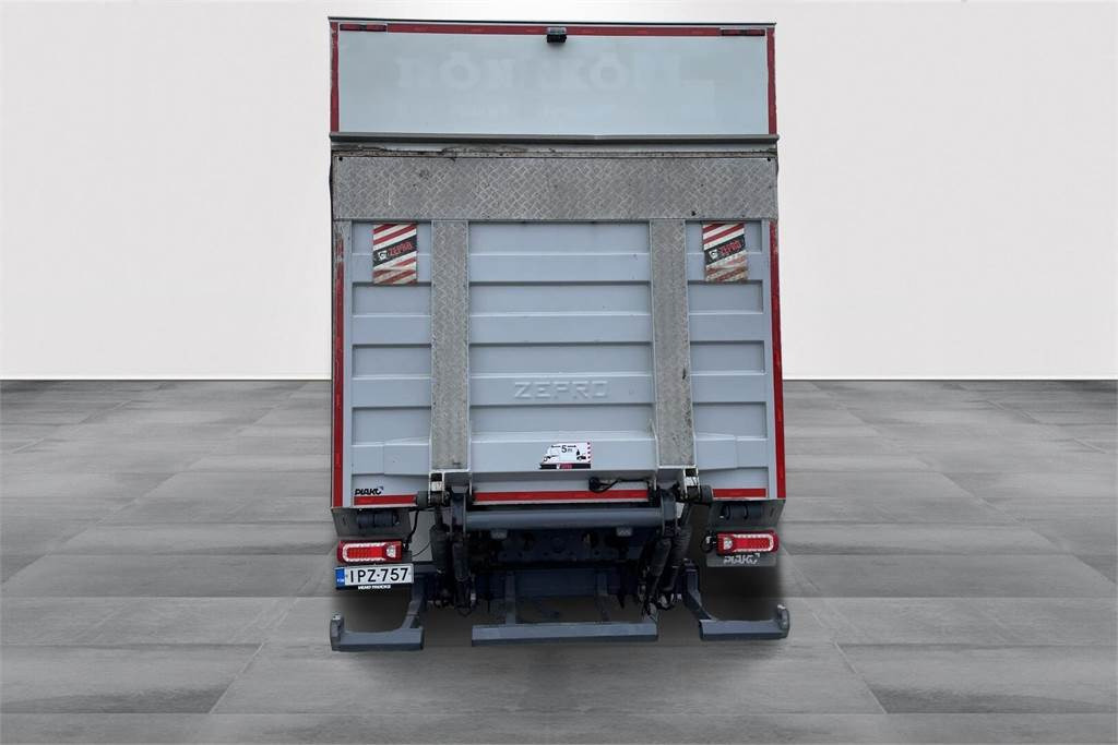 Mercedes-Benz ACTROS 1832L 4x2 8,4m Piako Umpikori - Box truck: picture 4 Mercedes-Benz ACTROS 1832L 4x2 8,4m Piako Umpikori - Box truck: picture 4