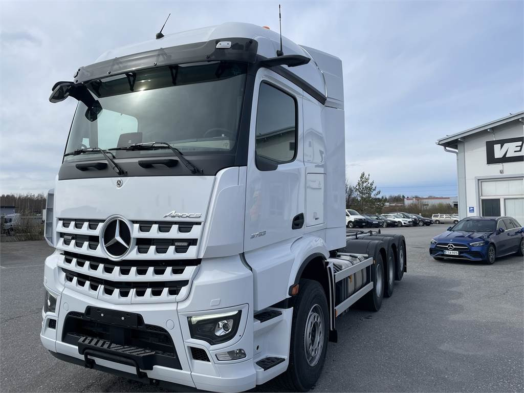 Mercedes-Benz Arocs 5 3753 L/NLA 8x4 - Hook lift truck: picture 1 Mercedes-Benz Arocs 5 3753 L/NLA 8x4 - Hook lift truck: picture 1