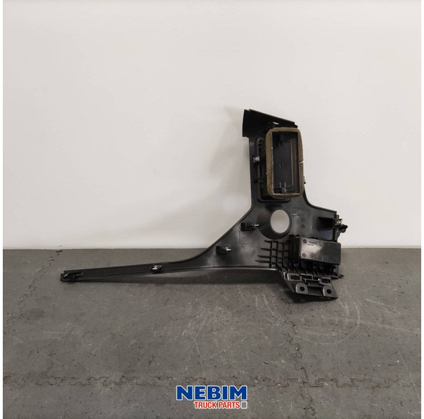 Volvo Volvo - 22198234 - Schakelaarpaneel FM4/X - Spare parts for Truck: picture 2 Volvo Volvo - 22198234 - Schakelaarpaneel FM4/X - Spare parts for Truck: picture 2