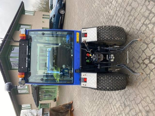 Iseki TM 3267 AHL K (12005269) - Compact tractor: picture 4 Iseki TM 3267 AHL K (12005269) - Compact tractor: picture 4