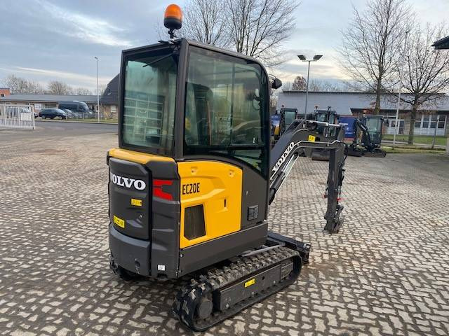 Volvo EC 20 E MIETE / RENTAL (12001812) - Mini excavator: picture 5 Volvo EC 20 E MIETE / RENTAL (12001812) - Mini excavator: picture 5