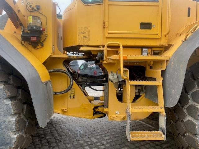 Wheel loader Volvo L 120 E (12005672): picture 12