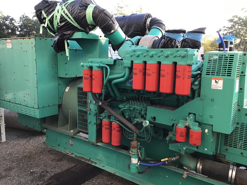 Cummins QST30-G2 GENERATOR 937,5KVA USED - Generator set: picture 2 Cummins QST30-G2 GENERATOR 937,5KVA USED - Generator set: picture 2