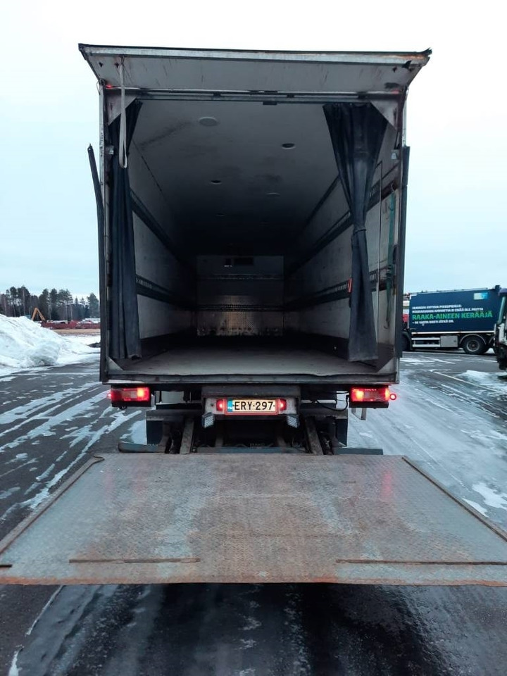 Volvo FM 9 300 - Box truck: picture 5 Volvo FM 9 300 - Box truck: picture 5