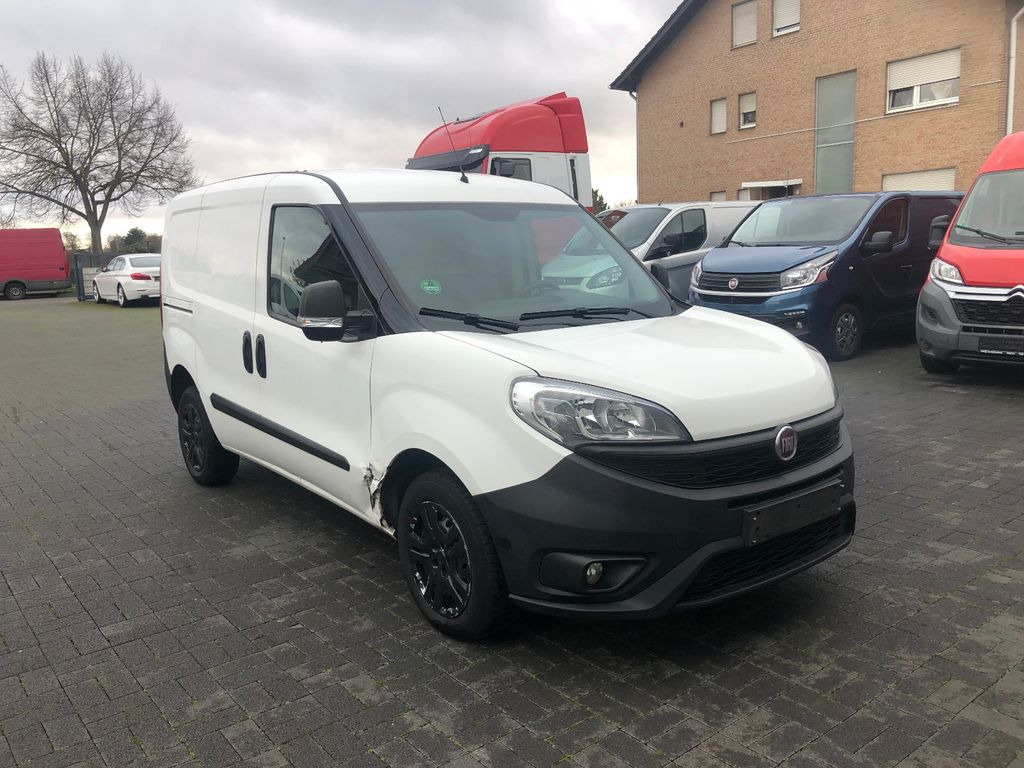Fiat Doblò SX Kasten 1.3 JTD - Small van: picture 3 Fiat Doblò SX Kasten 1.3 JTD - Small van: picture 3