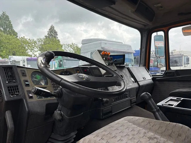Vacuum truck MAN F 15.192 (6-CILINDER) WITH GEESINK VACUUM TANK (MANUAL GEARBOX / P.T.O.) ORIGINAL DUTCH TRUCK: picture 17