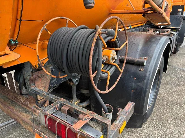 Vacuum truck MAN F 15.192 (6-CILINDER) WITH GEESINK VACUUM TANK (MANUAL GEARBOX / P.T.O.) ORIGINAL DUTCH TRUCK: picture 9