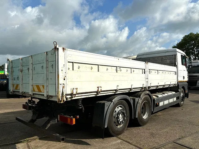 MAN TGA 26.410 XL 6x2 KIPPER (6-CILINDER HEADS) (ZF16 MANUAL GEARBOX / LIFT-AXLE / HYDRAULIC KIT / AIRCONDITIONING) - Tipper: picture 3 MAN TGA 26.410 XL 6x2 KIPPER (6-CILINDER HEADS) (ZF16 MANUAL GEARBOX / LIFT-AXLE / HYDRAULIC KIT / AIRCONDITIONING) - Tipper: picture 3