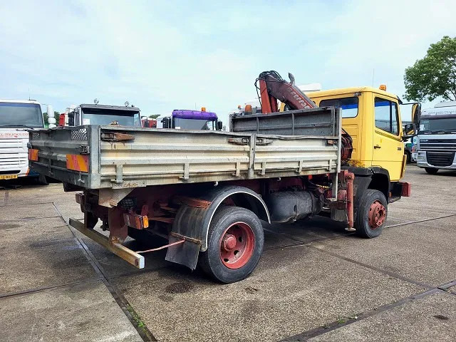 Mercedes-Benz 1117 K (6-CILINDER) KIPPER WITH FERRARI CRANE (FULL STEEL SUSPENSION / MANUAL GEARBOX / P.T.O.) - Tipper, Crane truck: picture 3 Mercedes-Benz 1117 K (6-CILINDER) KIPPER WITH FERRARI CRANE (FULL STEEL SUSPENSION / MANUAL GEARBOX / P.T.O.) - Tipper, Crane truck: picture 3