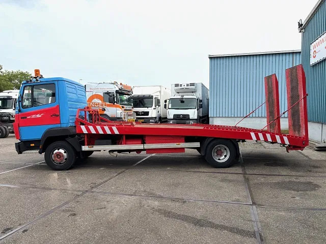 Mercedes-Benz LK 814 RECOVERY TRUCK / CAR-MACHINE TRANSPORTER (6-CILINDER / MANUAL GEARBOX / FULL STEEL SUSPENSION / WINCH / HYDRAULIC RAMPS) - Autotransporter truck: picture 5 Mercedes-Benz LK 814 RECOVERY TRUCK / CAR-MACHINE TRANSPORTER (6-CILINDER / MANUAL GEARBOX / FULL STEEL SUSPENSION / WINCH / HYDRAULIC RAMPS) - Autotransporter truck: picture 5