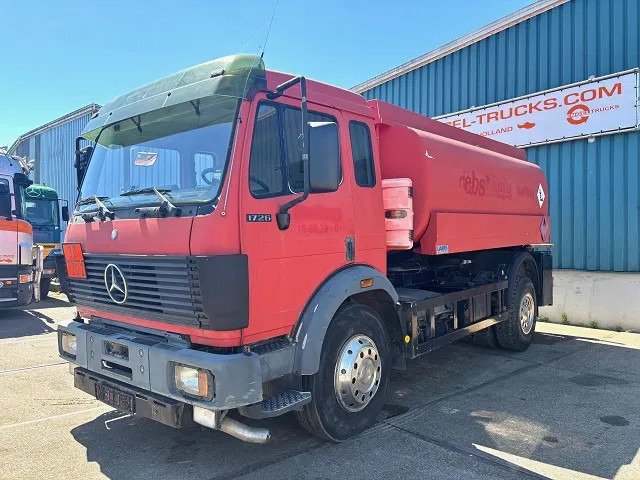Mercedes-Benz SK 1726 (ORIGINAL GERMAN) 13.500 LITER TANK TRUCK (ZF16 MANUAL GEARBOX / FULL STEEL SUSPENSION / REDUCTION AXLE / ANALOG COUNTER - Tanker truck: picture 1 Mercedes-Benz SK 1726 (ORIGINAL GERMAN) 13.500 LITER TANK TRUCK (ZF16 MANUAL GEARBOX / FULL STEEL SUSPENSION / REDUCTION AXLE / ANALOG COUNTER - Tanker truck: picture 1