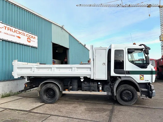 Renault Midlum 280 DXI FULL STEEL SUSPENSION 3-WAY KIPPER (8 GEARS MANUAL GEARBOX / FULL STEEL SUSPENSION / 3-SEATS / P.T.O. / ETC) - Tipper: picture 4 Renault Midlum 280 DXI FULL STEEL SUSPENSION 3-WAY KIPPER (8 GEARS MANUAL GEARBOX / FULL STEEL SUSPENSION / 3-SEATS / P.T.O. / ETC) - Tipper: picture 4