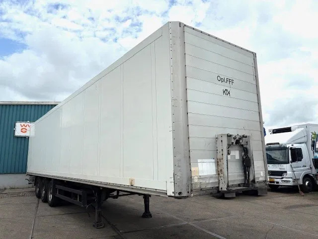 Schmitz Cargobull SKO 24 DOUBLE STOCK CLOSED BOX (BPW-AXLES / DRUM BRAKS / ABS-EBS BRAKES) - Closed box semi-trailer: picture 2 Schmitz Cargobull SKO 24 DOUBLE STOCK CLOSED BOX (BPW-AXLES / DRUM BRAKS / ABS-EBS BRAKES) - Closed box semi-trailer: picture 2