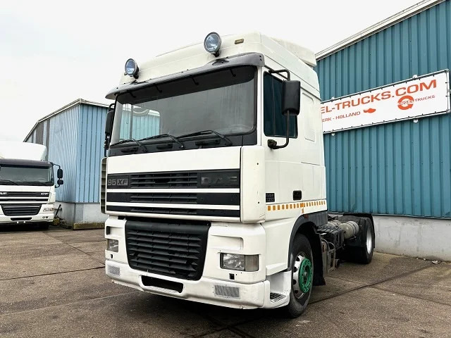 DAF 95.430 XF SPACECAB (EURO 2 / ZF16 MANUAL GEARBOX / ZF-INTARDER / AIRCONDITIONING) - Tractor unit: picture 1 DAF 95.430 XF SPACECAB (EURO 2 / ZF16 MANUAL GEARBOX / ZF-INTARDER / AIRCONDITIONING) - Tractor unit: picture 1
