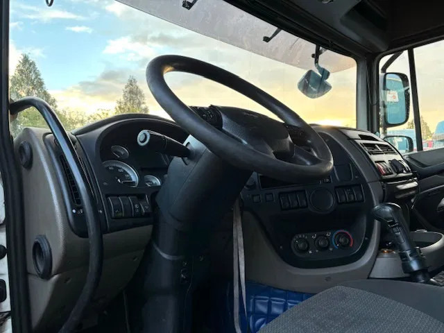DAF XF 105.460 SPACECAB (ZF MANUAL GEARBOX / MX-BRAKE / 870+430 LITER TANK / EURO 5 EEV / AIRCONDITIONING / FRIDGE) leasing DAF XF 105.460 SPACECAB (ZF MANUAL GEARBOX / MX-BRAKE / 870+430 LITER TANK / EURO 5 EEV / AIRCONDITIONING / FRIDGE): picture 7