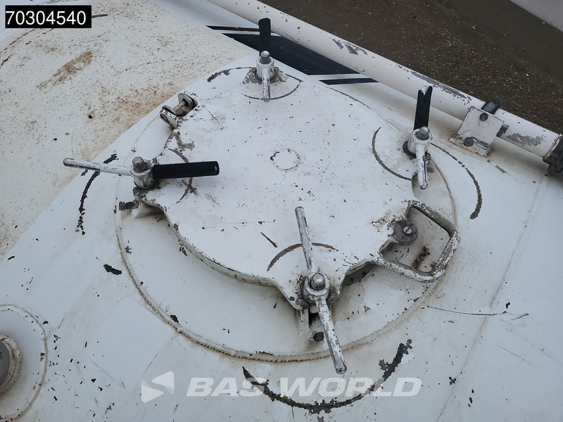 Tanker semi-trailer Benalu Benalu 60M3 3 axles TUV 02/26 60m3: picture 11