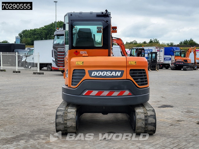 Doosan DX63-3 3 BUCKETS - A/C - Mini excavator: picture 5 Doosan DX63-3 3 BUCKETS - A/C - Mini excavator: picture 5