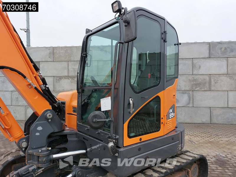 Mini excavator Doosan DX85 R-3 A/C - 3 Buckets: picture 20 Mini excavator Doosan DX85 R-3 A/C - 3 Buckets: picture 20