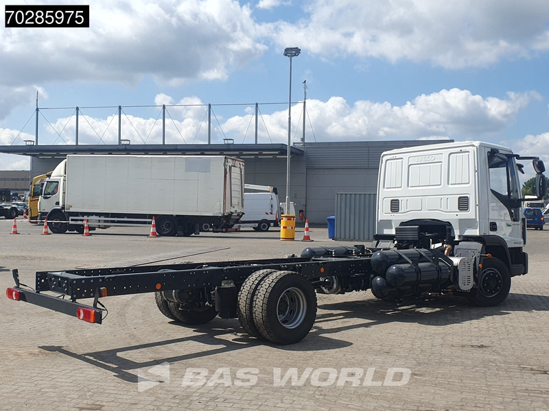 Iveco Eurocargo 120LE210 4X2 NEW 12tons chassis! CNG Engine TELMA Retarder Manual Euro 6 - Cab chassis truck: picture 5 Iveco Eurocargo 120LE210 4X2 NEW 12tons chassis! CNG Engine TELMA Retarder Manual Euro 6 - Cab chassis truck: picture 5
