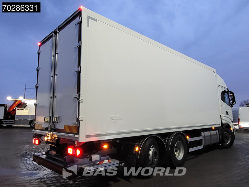 Iveco S-Way 490 6X2 2000kg Ladebordwand Lift/Steering Axle Automatic Navi ACC Euro 6 - Box truck: picture 5 Iveco S-Way 490 6X2 2000kg Ladebordwand Lift/Steering Axle Automatic Navi ACC Euro 6 - Box truck: picture 5