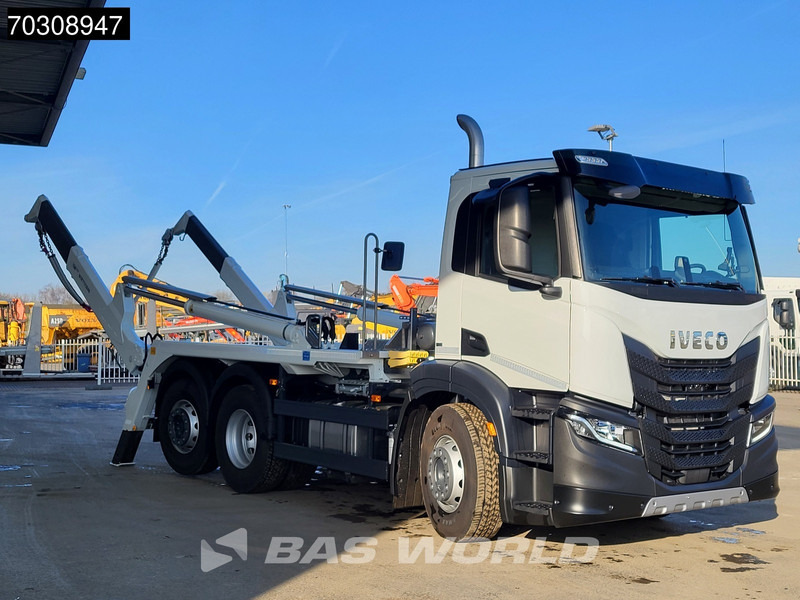 Iveco X-Way 420 X-Way 6X2 NEW! Meiller AK16MT skiploader Lift+steering axle Automatic Euro 6 - Skip loader truck: picture 3 Iveco X-Way 420 X-Way 6X2 NEW! Meiller AK16MT skiploader Lift+steering axle Automatic Euro 6 - Skip loader truck: picture 3