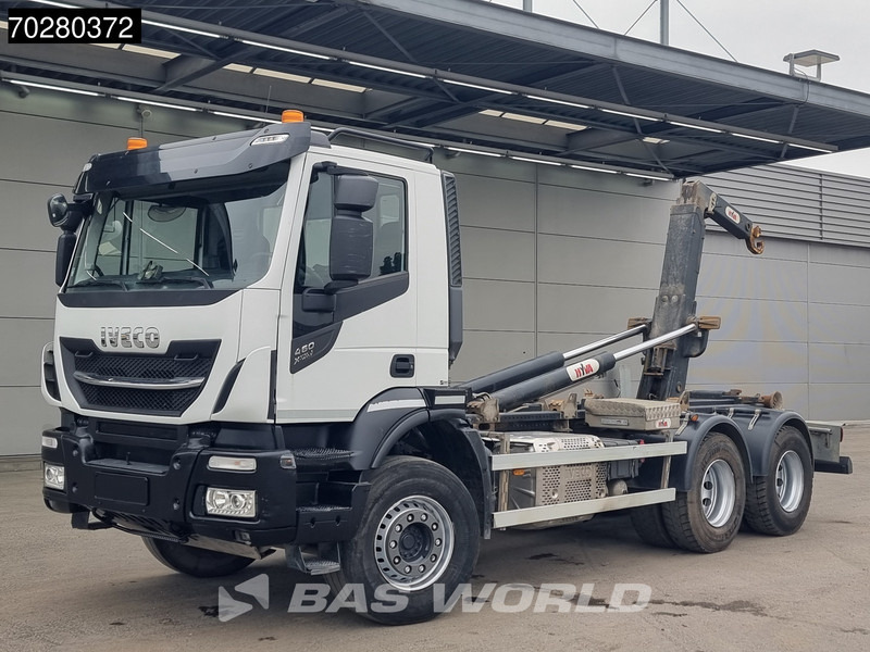 Iveco X-Way 460 6X4 20 Tons HYVA Hook Navi Euro 6 - Hook lift truck: picture 3 Iveco X-Way 460 6X4 20 Tons HYVA Hook Navi Euro 6 - Hook lift truck: picture 3