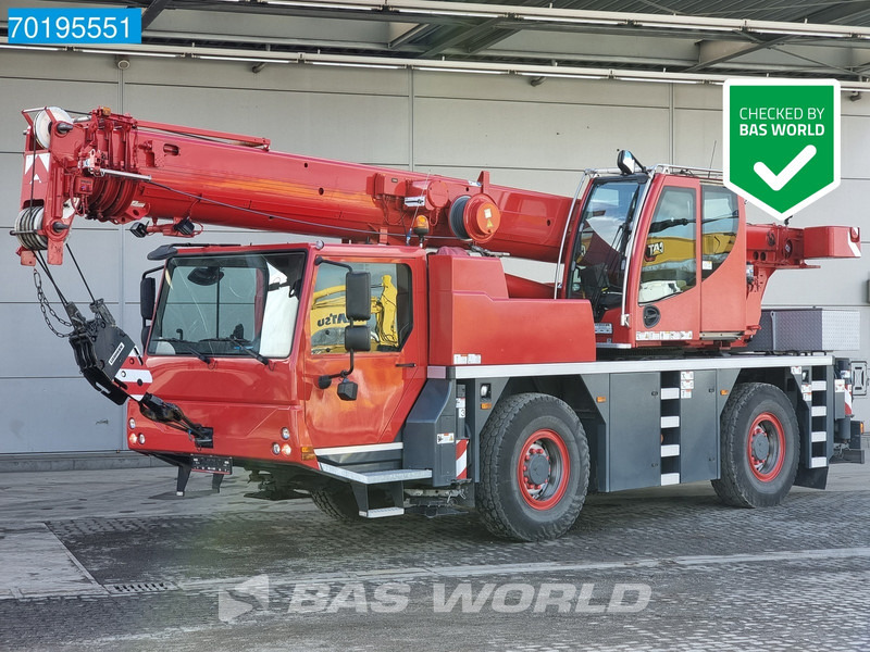 Liebherr LTM1030 LOW HOURS - REMOTE CONTROL - Rough terrain crane: picture 1 Liebherr LTM1030 LOW HOURS - REMOTE CONTROL - Rough terrain crane: picture 1