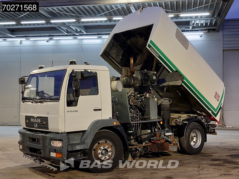 MAN LE 15.250 4X2 Eurovoirie Sweeper Manual Steelsuspension Euro 3 - Road sweeper: picture 1 MAN LE 15.250 4X2 Eurovoirie Sweeper Manual Steelsuspension Euro 3 - Road sweeper: picture 1