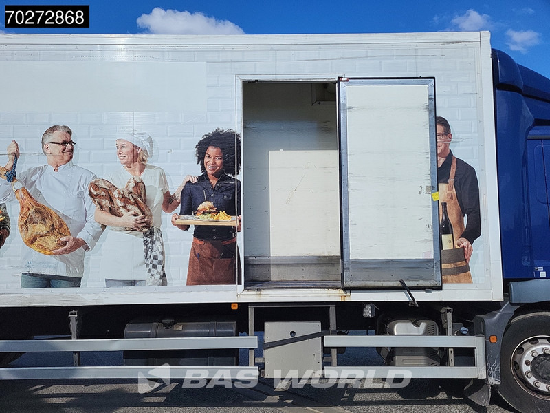 Refrigerator truck MAN TGM 18.250 4X2 19tons NL-Truck Carrier VECTOR 1950 MT Ladebordwand Euro 6: picture 8