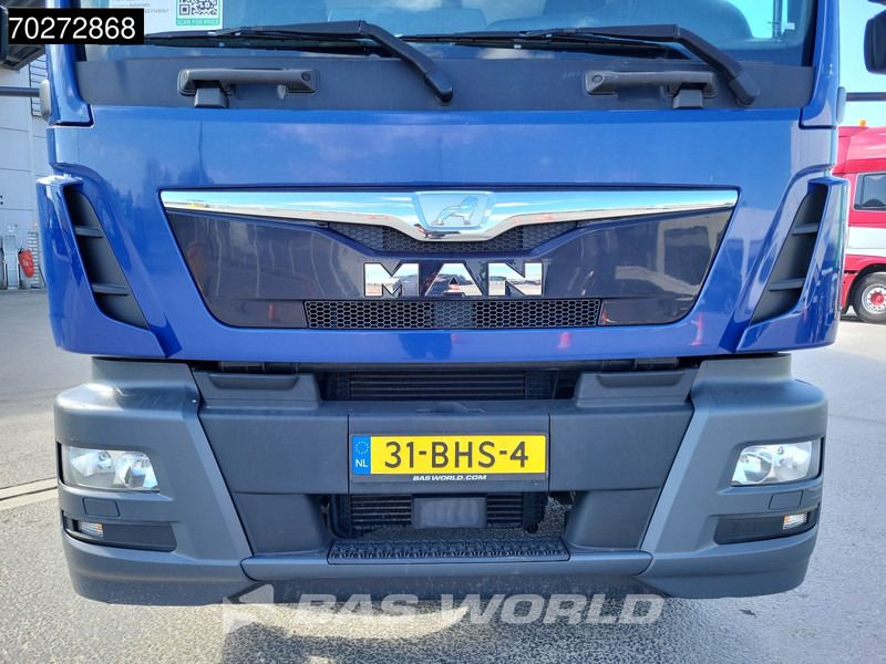Refrigerator truck MAN TGM 18.250 4X2 19tons NL-Truck Carrier VECTOR 1950 MT Ladebordwand Euro 6: picture 11