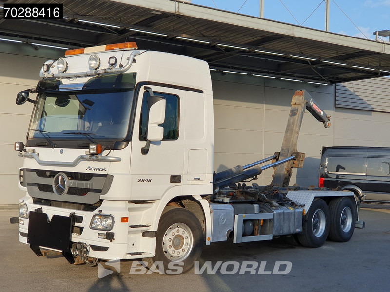 Mercedes-Benz Actros 2648 Actros 6X4 HIAB XR20SL56 Hooklift Big-Axle Automatic Euro 5 - Hook lift truck: picture 3 Mercedes-Benz Actros 2648 Actros 6X4 HIAB XR20SL56 Hooklift Big-Axle Automatic Euro 5 - Hook lift truck: picture 3