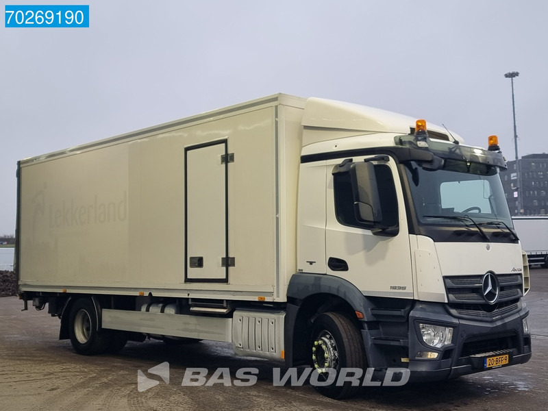 Mercedes-Benz Antos 1935 4X2 NL-Truck Frigoblock 2000kg Ladebordwand Euro 6 - Refrigerator truck: picture 3 Mercedes-Benz Antos 1935 4X2 NL-Truck Frigoblock 2000kg Ladebordwand Euro 6 - Refrigerator truck: picture 3
