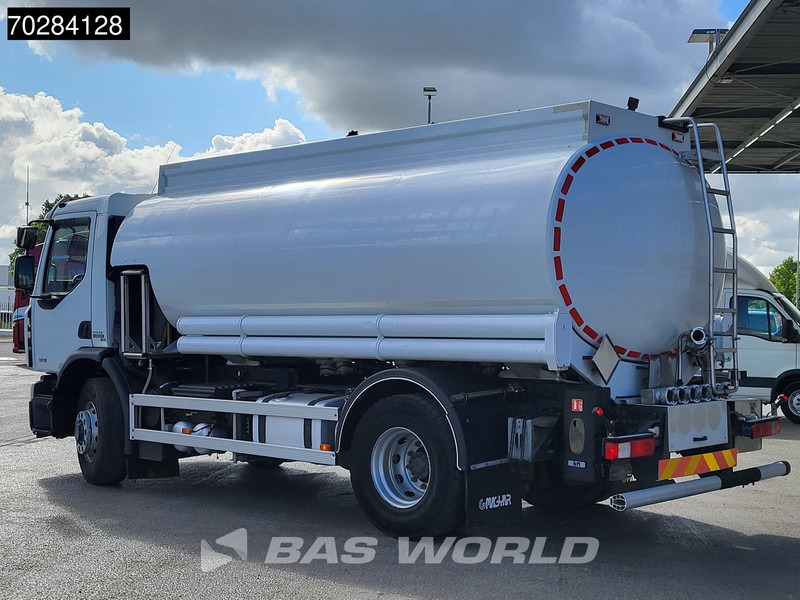 Renault Premium 380 4X4 14.000 Liter Fuel tanker 6 compartments ADR Hydrodrive Euro 5 - Tanker truck: picture 2 Renault Premium 380 4X4 14.000 Liter Fuel tanker 6 compartments ADR Hydrodrive Euro 5 - Tanker truck: picture 2