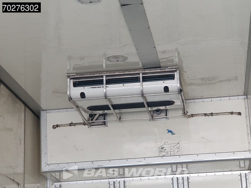 Scania R480 R 6X2 Thermo-king T-1200 R Retarder Manual Xenon Navi Euro 5 - Refrigerator truck: picture 5 Scania R480 R 6X2 Thermo-king T-1200 R Retarder Manual Xenon Navi Euro 5 - Refrigerator truck: picture 5