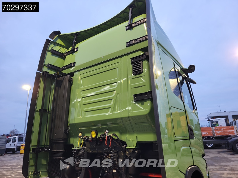 New Tractor unit Iveco S-Way 580 4X2 NEW! LED Standklima ACC Navi Euro 6: picture 11