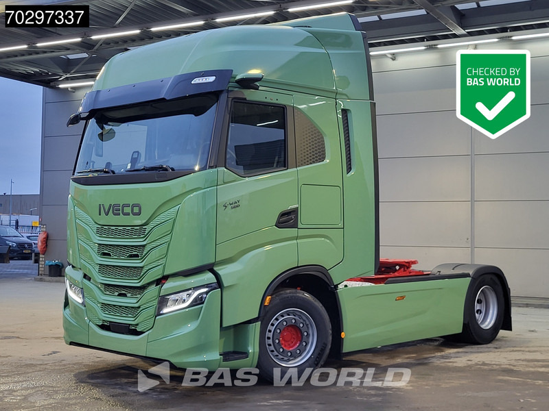 Iveco S-Way 580 4X2 NEW! LED Standklima ACC Navi Euro 6 - Tractor unit: picture 1 Iveco S-Way 580 4X2 NEW! LED Standklima ACC Navi Euro 6 - Tractor unit: picture 1