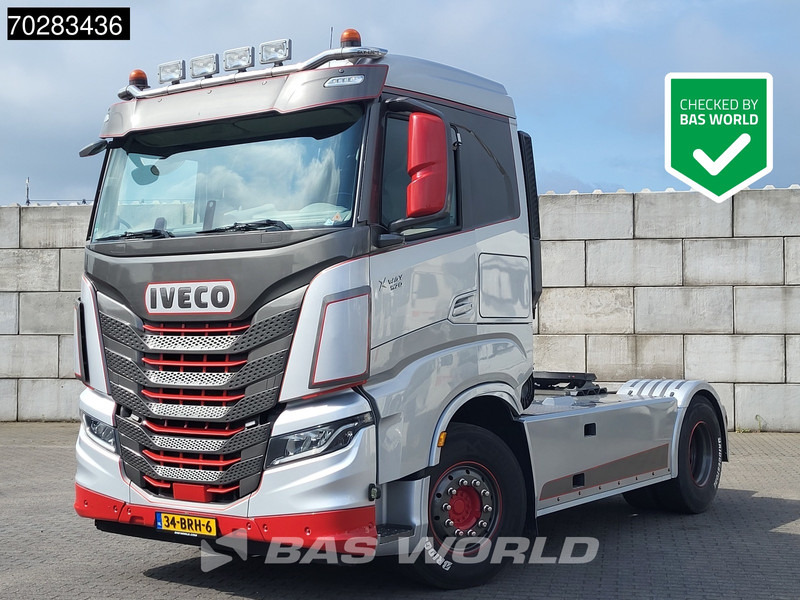 Iveco X-Way 570 820 4X2 NL Show Truck! Hydraulik ACC Standklima Navi Alcoa's - Tractor unit: picture 1 Iveco X-Way 570 820 4X2 NL Show Truck! Hydraulik ACC Standklima Navi Alcoa's - Tractor unit: picture 1