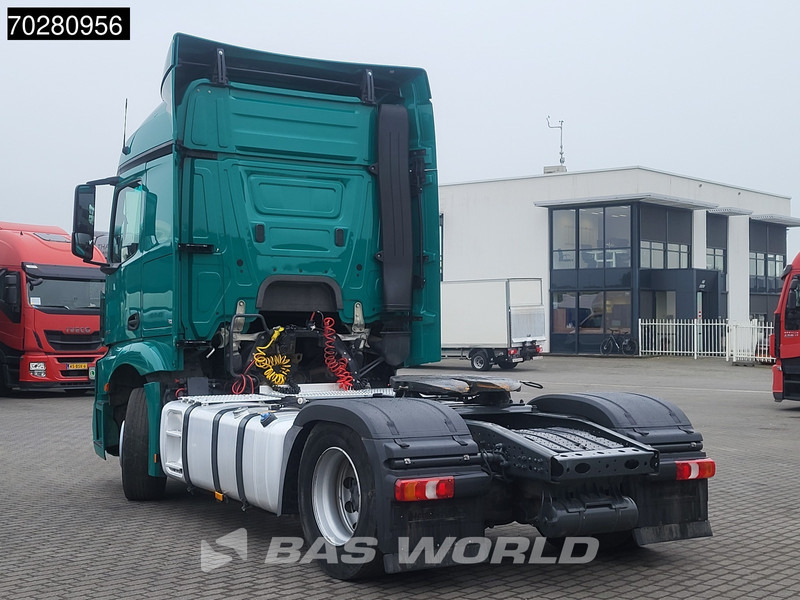 Mercedes-Benz Actros 1843 Actros 4X2 StreamSpace Euro 6 - Tractor unit: picture 3 Mercedes-Benz Actros 1843 Actros 4X2 StreamSpace Euro 6 - Tractor unit: picture 3