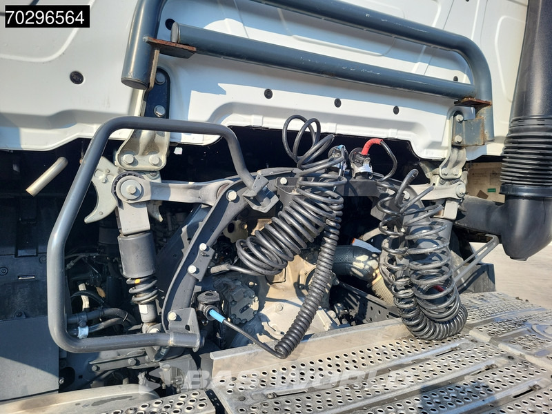 Mercedes-Benz Actros 1845 4X2 BigSpace 2xTanks Led Euro 6 - Tractor unit: picture 5 Mercedes-Benz Actros 1845 4X2 BigSpace 2xTanks Led Euro 6 - Tractor unit: picture 5