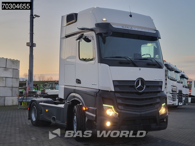 Mercedes-Benz Actros 1845 4X2 GigaSpace Retarder MirrorCam Navi Euro 6 - Tractor unit: picture 3 Mercedes-Benz Actros 1845 4X2 GigaSpace Retarder MirrorCam Navi Euro 6 - Tractor unit: picture 3