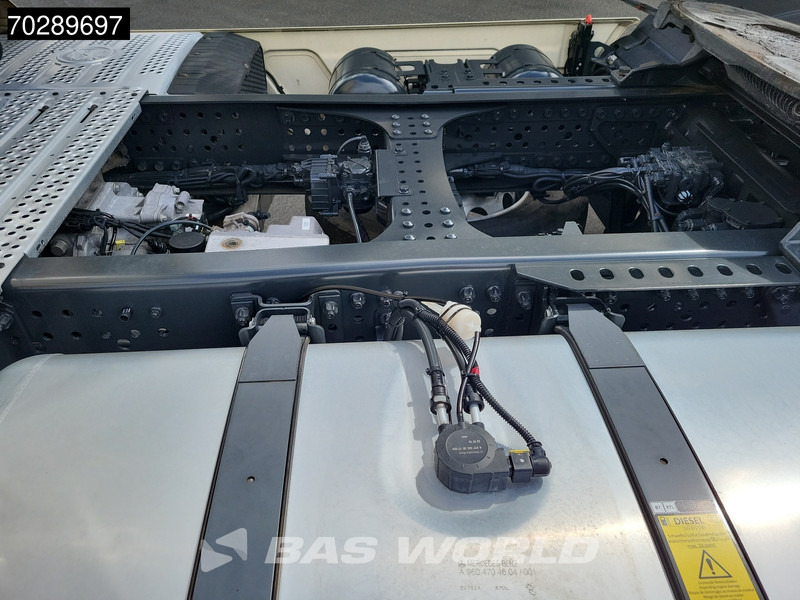 Tractor unit Mercedes-Benz Actros 1848 4X2 BigSpace Retarder Standklima PPC Navi ACC LED: picture 15