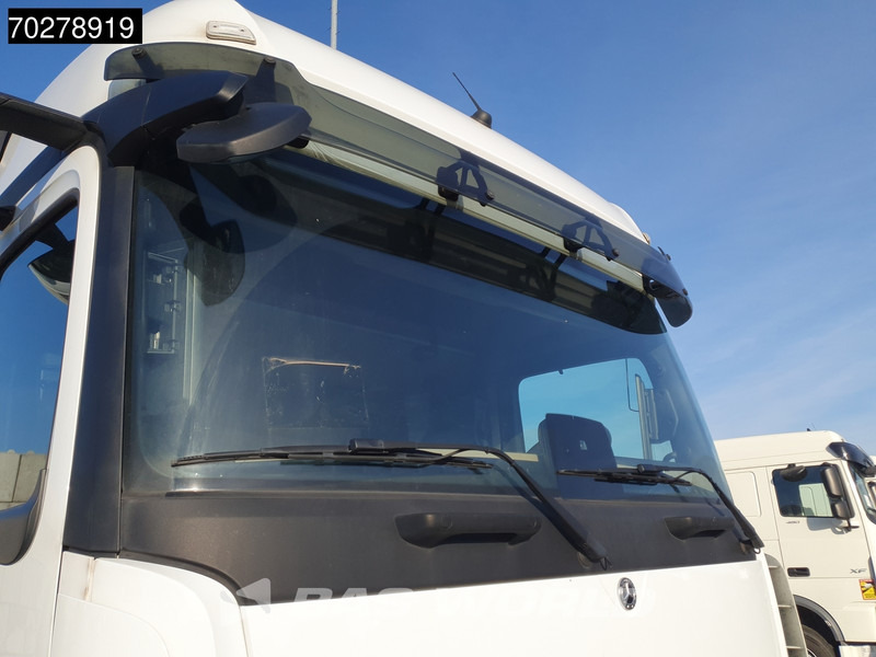 Tractor unit Mercedes-Benz Actros 1945 4X2 BigSpace Retarder 2x Tanks MirrorCam: picture 6
