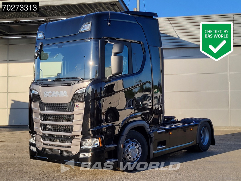 Scania S460 4X2 NEW! Retarder ACC Navi Standklima 2X Tanks - Tractor unit: picture 1 Scania S460 4X2 NEW! Retarder ACC Navi Standklima 2X Tanks - Tractor unit: picture 1