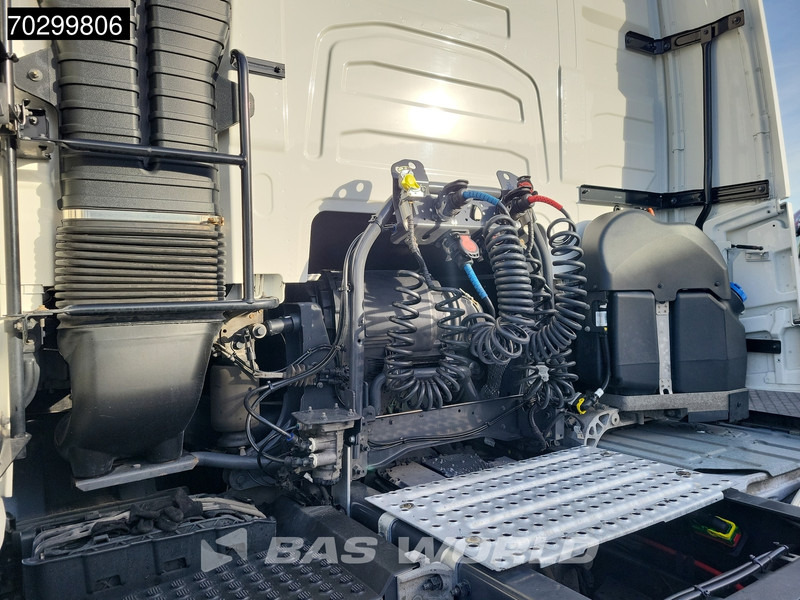 Volvo FH 500 FH 4X2 XL VEB+ 2x Tanks ACC LED ADR - Tractor unit: picture 5 Volvo FH 500 FH 4X2 XL VEB+ 2x Tanks ACC LED ADR - Tractor unit: picture 5