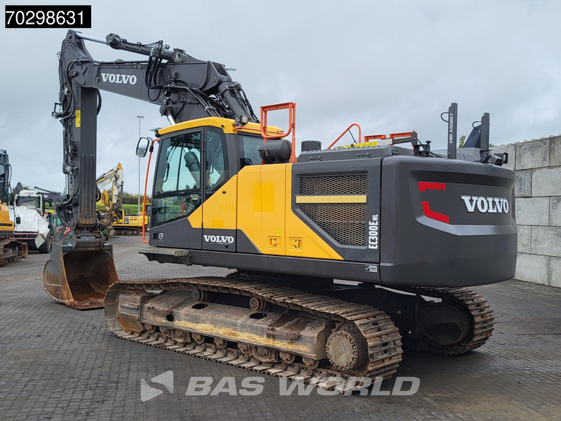 Volvo EC300 E NL 3M WIDE - OILQUICK - Crawler excavator: picture 2 Volvo EC300 E NL 3M WIDE - OILQUICK - Crawler excavator: picture 2