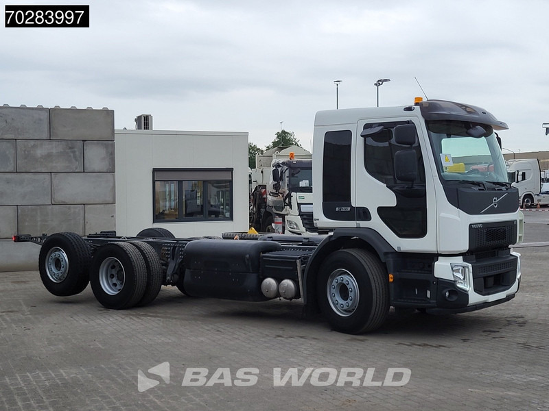 Volvo FE 320 FE 6X2 Retarder 2xTanks CNG Euro 6 - Cab chassis truck: picture 3 Volvo FE 320 FE 6X2 Retarder 2xTanks CNG Euro 6 - Cab chassis truck: picture 3