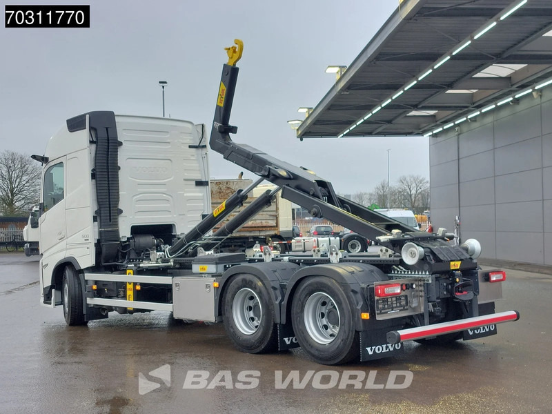Volvo FH 500 6X2 COMING SOON! Aero HYVA 26-60S Containersystem Lift axle VEB+ - Hook lift truck: picture 2 Volvo FH 500 6X2 COMING SOON! Aero HYVA 26-60S Containersystem Lift axle VEB+ - Hook lift truck: picture 2