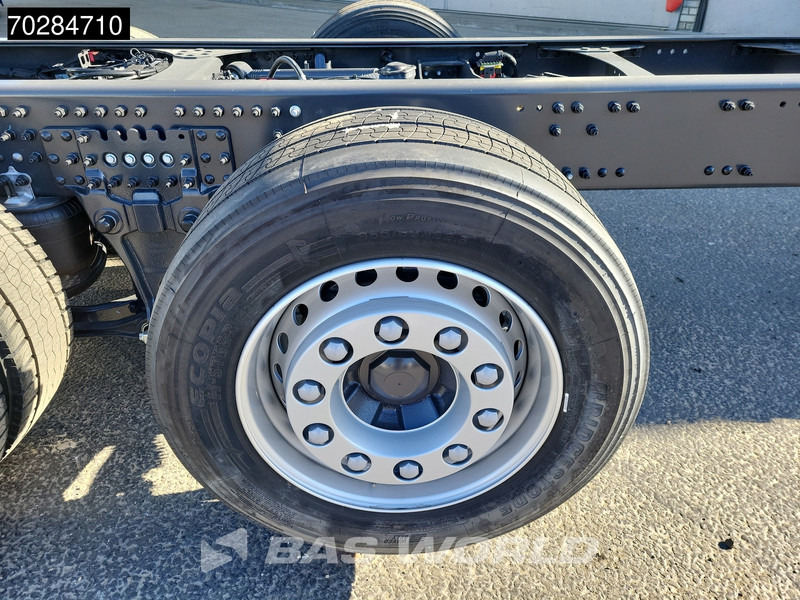 New Cab chassis truck Volvo FH 62 R AERO 6X2 NEW Horsetruck chassis Lift+Lenkachse Dynamic Steering Mirror cam Euro 6: picture 13