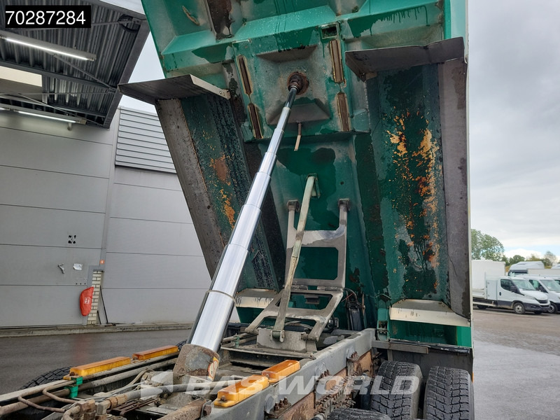 Volvo FH16 650 FH16 6X4 Dynamic steering - Tipper: picture 3 Volvo FH16 650 FH16 6X4 Dynamic steering - Tipper: picture 3