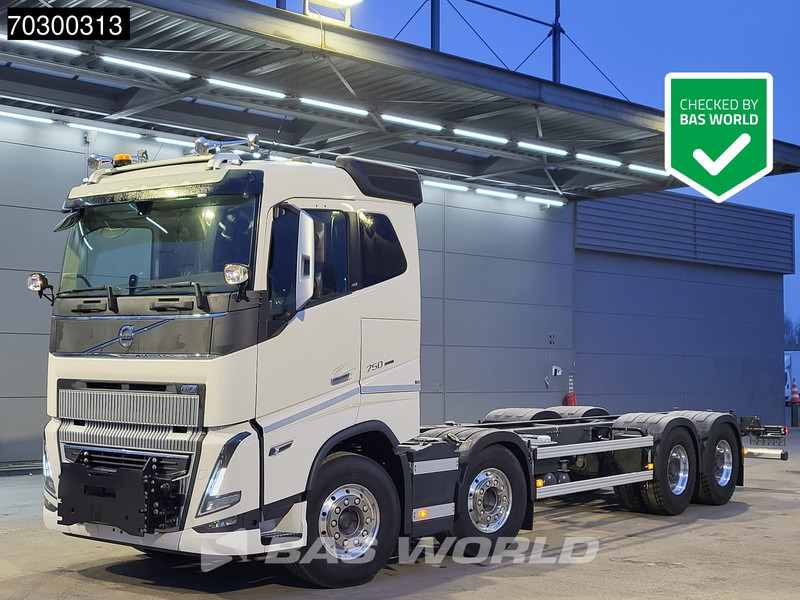 Volvo FH16 750 8X4 NEW 8x4 chassis! Air suspension Big-Axle Automatic VEB+ Euro 6 - Cab chassis truck: picture 1 Volvo FH16 750 8X4 NEW 8x4 chassis! Air suspension Big-Axle Automatic VEB+ Euro 6 - Cab chassis truck: picture 1